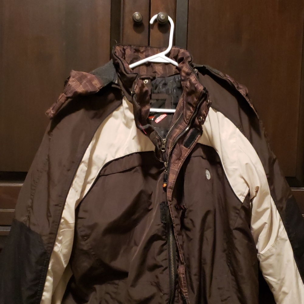 Coat - Picture 2 of 3